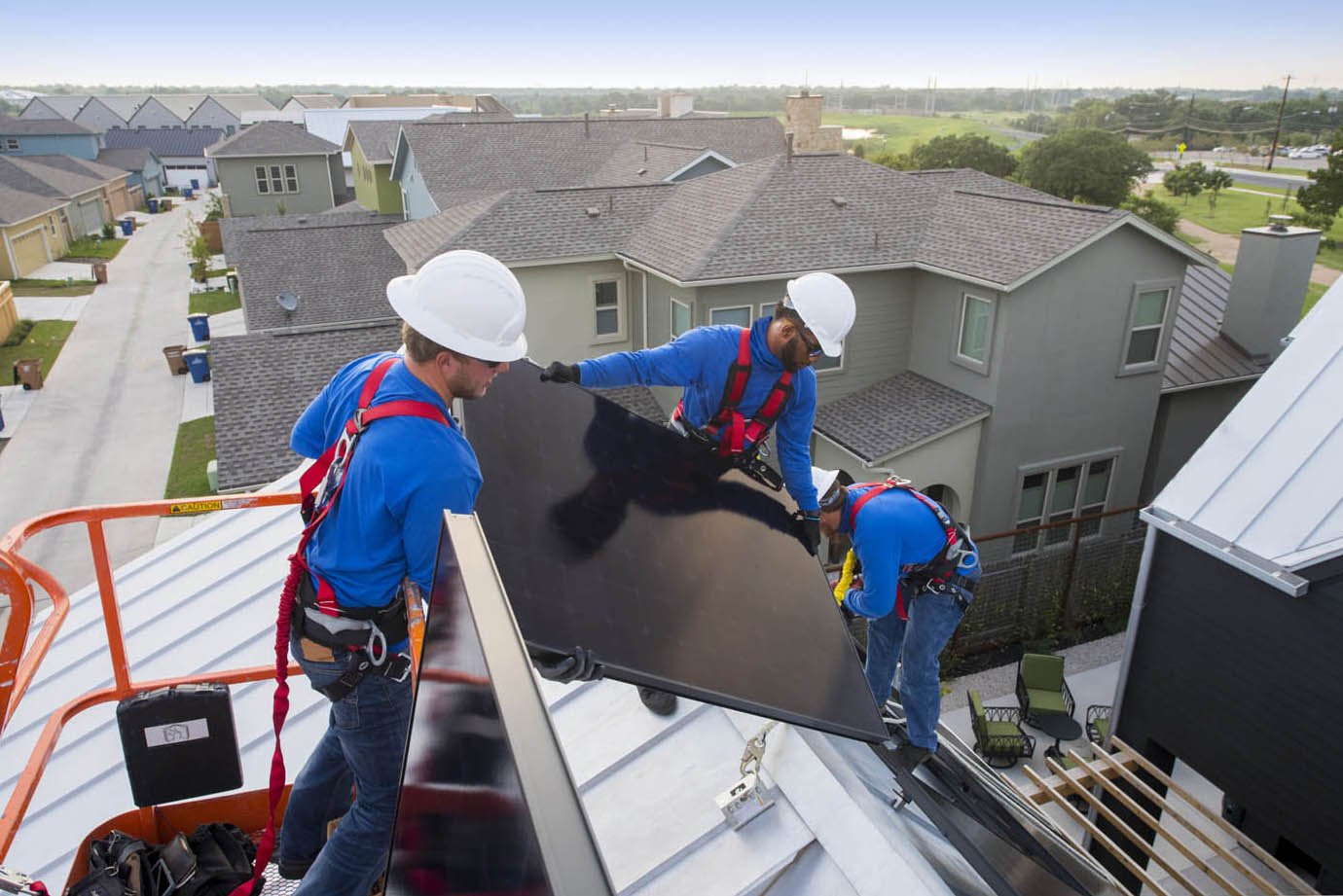 Solar Energy Partners solar power installers in South Carolina & Georgia working on a new home.